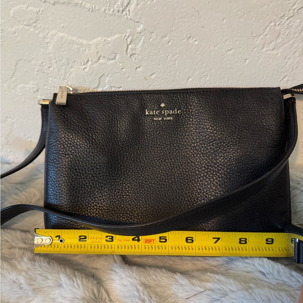 Great condition Kate space crossbody